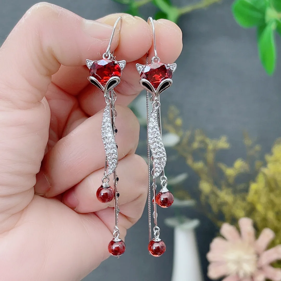 Big-Tail Fox Zircon Pendant — S925